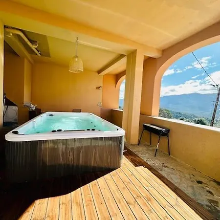 Authentique Vue Montagnes Avec Grand Patio Et Jacuzzi Chauffe *