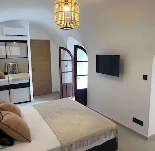 Authentique Vue Montagnes Avec Grand Patio Et Jacuzzi Chauffe Apartmán *