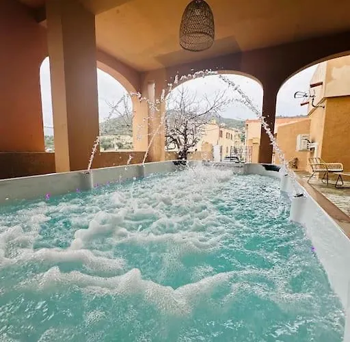 Authentique Vue Montagnes Avec Grand Patio Et Jacuzzi Chauffé Appartamento Santa-Reparata-di-Balagna